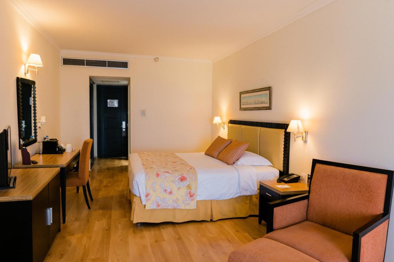 Elias Beach Hotel Limassol Exterior foto